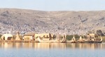 [Iles Uros]