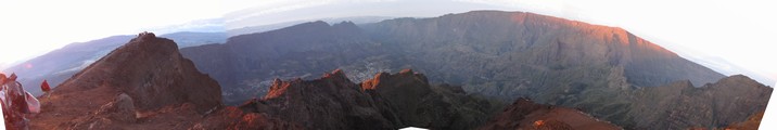 [Panorama du Piton des Neiges]